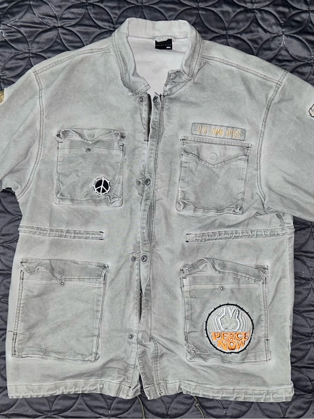 Men's Military-Inspired Gray Field Jacket with Patch Details